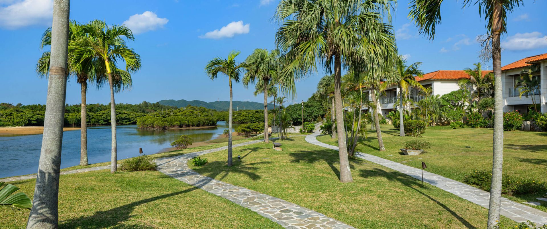 ジ ウブフル イシガキについて